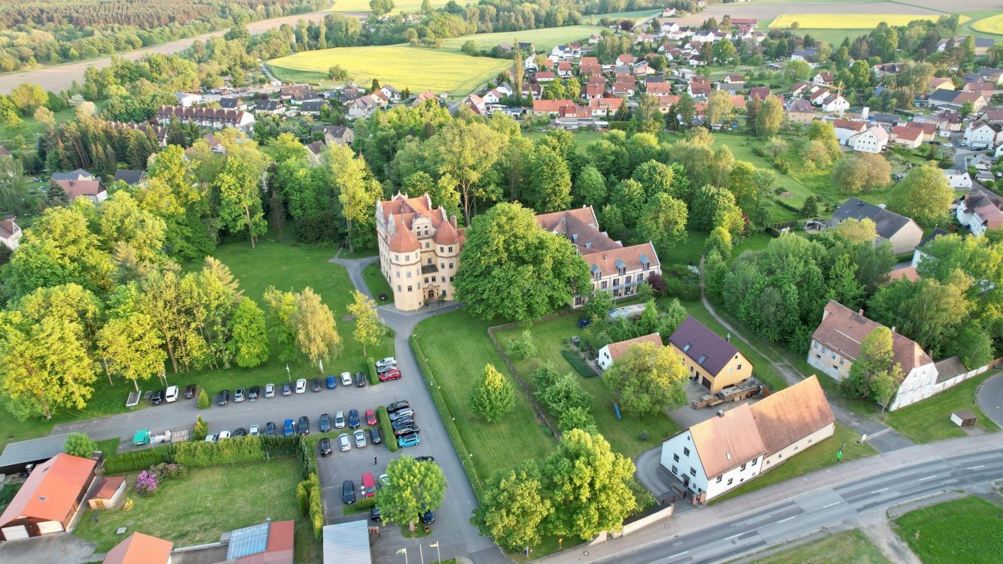 Schlosshotel Althoernitz Bertsdorf Buitenkant foto