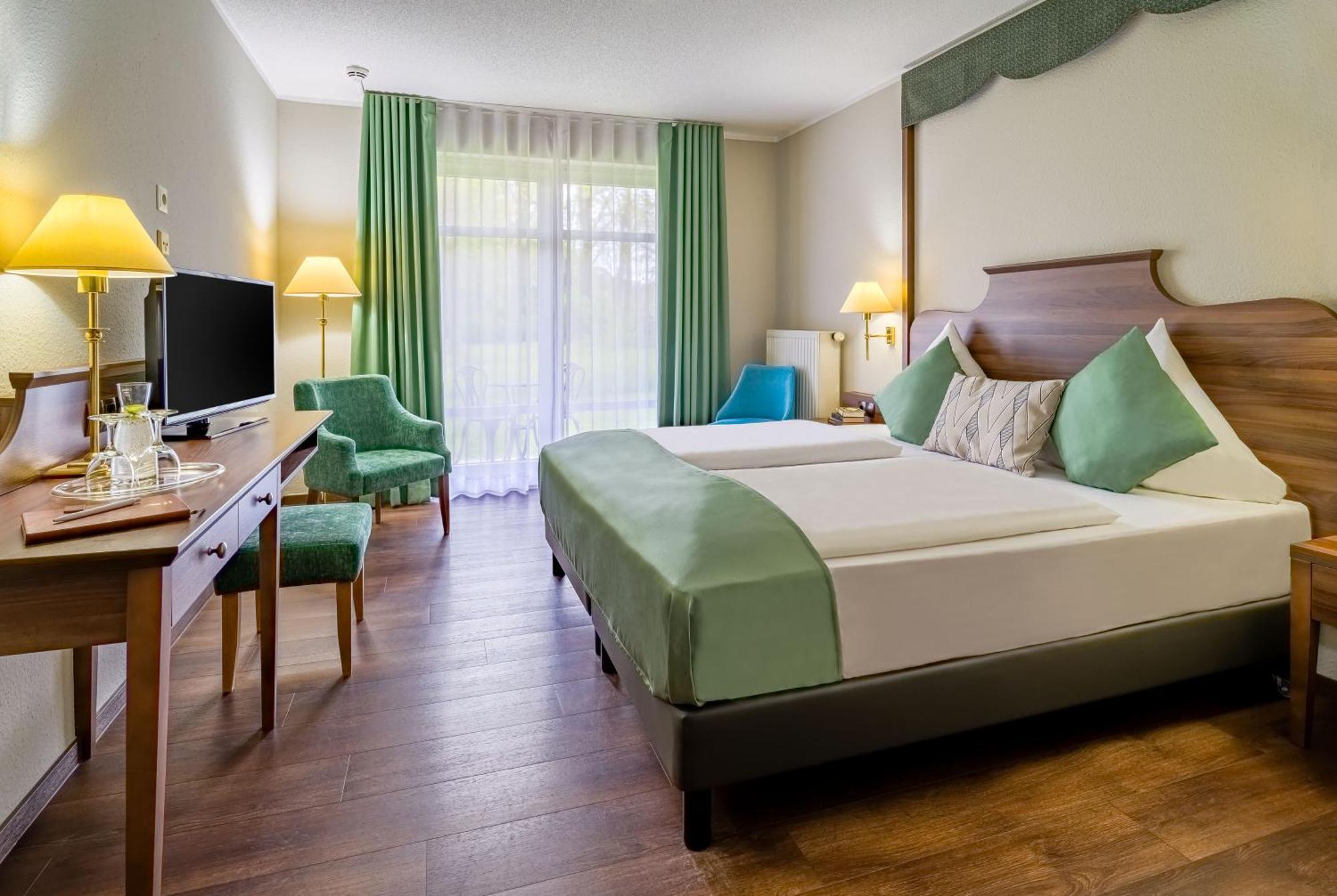 Schlosshotel Althoernitz Bertsdorf Buitenkant foto