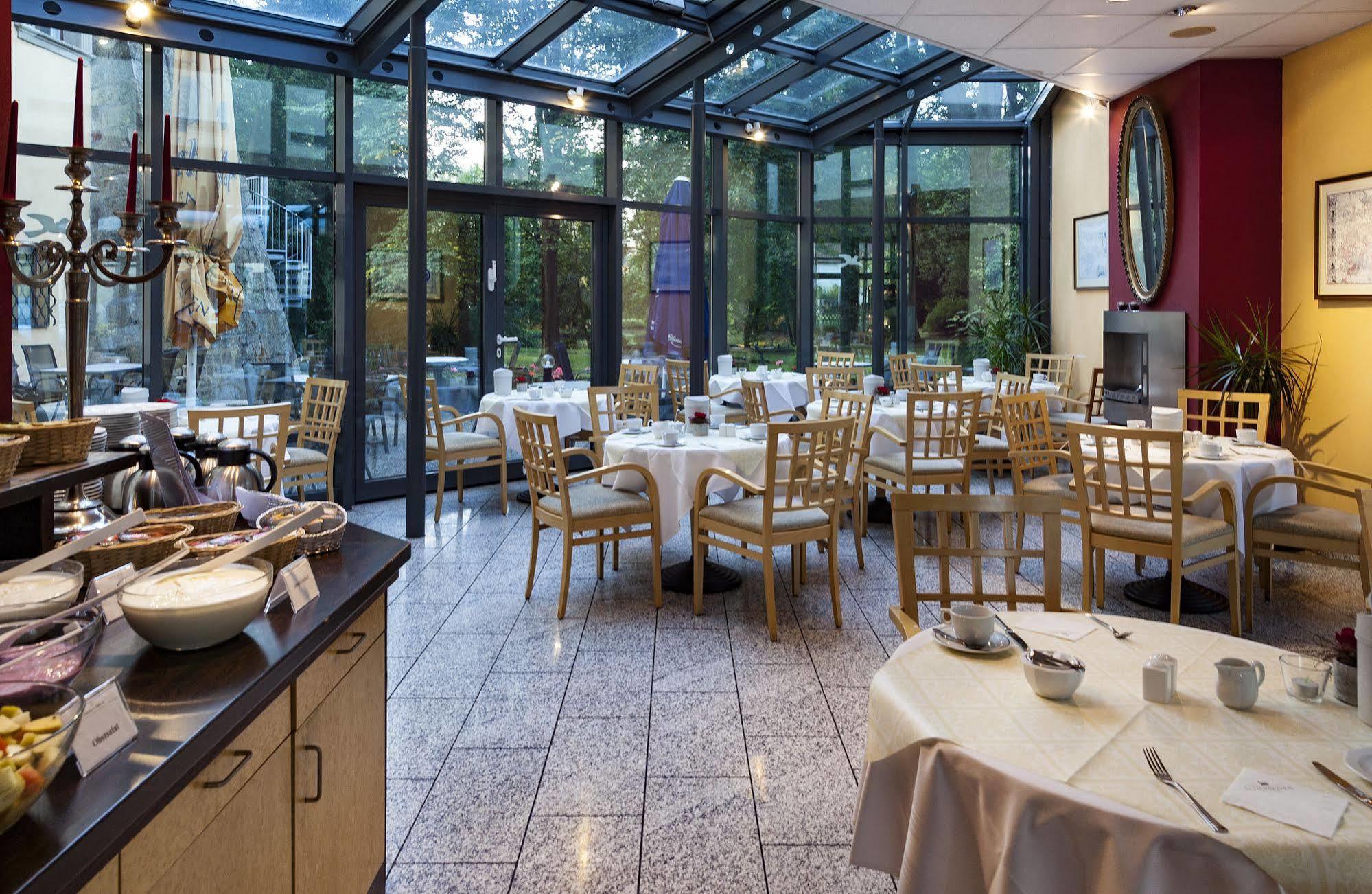 Schlosshotel Althoernitz Bertsdorf Buitenkant foto